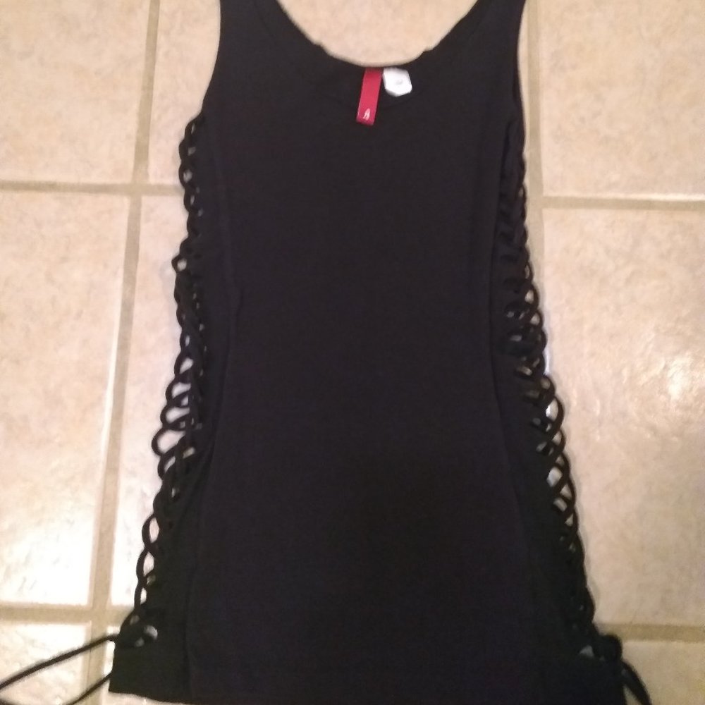 Black tank top with braided sides size 4